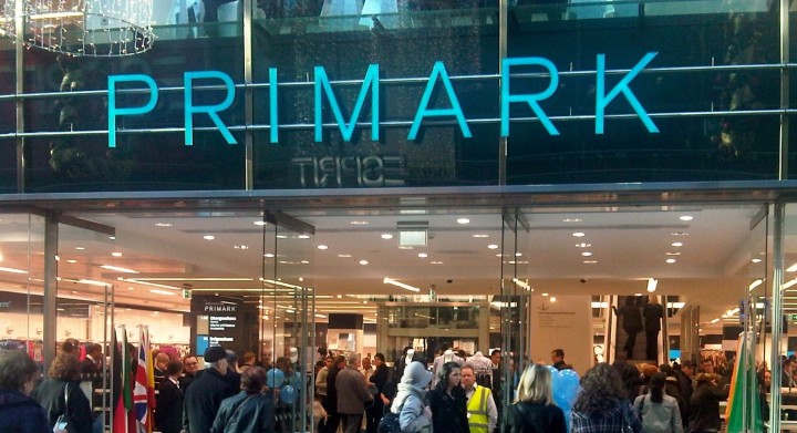 Fast Floor Screed lay flowing screed in Primark, Frankfurt