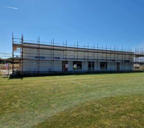 Ratoath Rugby Club_bauprotec 850M_machine-applied render_Remark Plastering Ltd