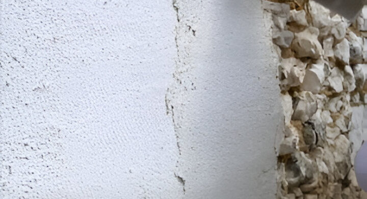 Tradilys Protect -Application is straightforward with soft and creamy mortar
