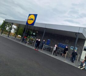 Lidl Newcastle Bryansford Road _bauprotec render system supplied by SMET_applied by IFP for Ganson
